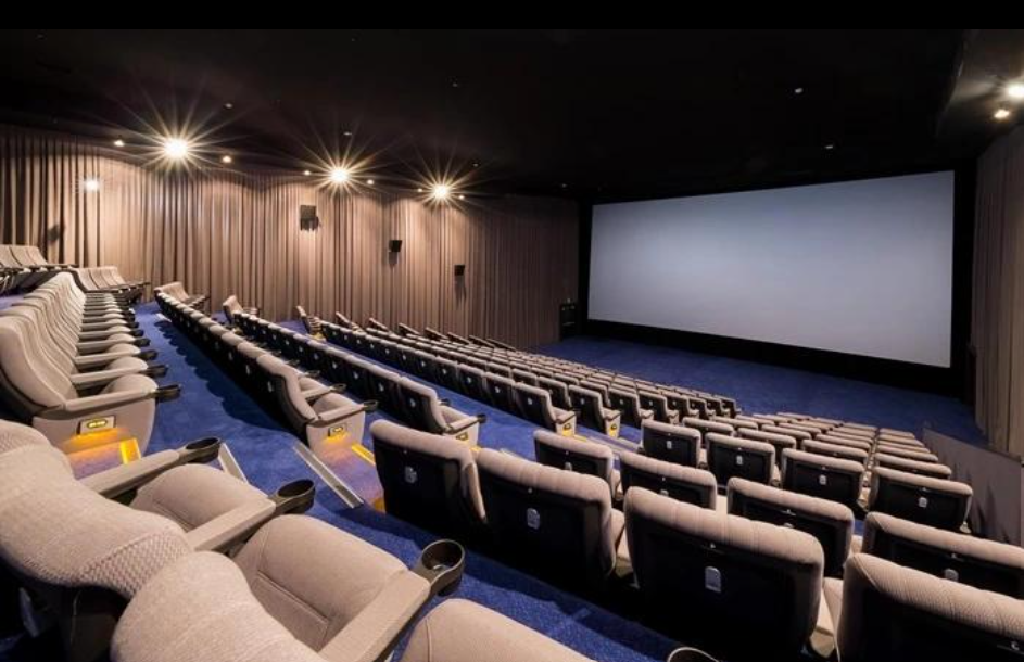 Pulgaon Moll Multiplex
